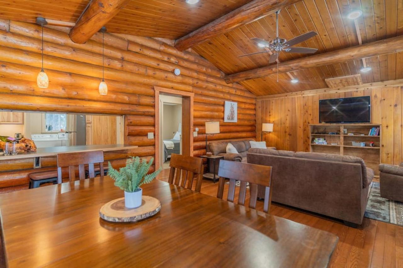 The Alaskan Dream Lodge Fairbanks Extérieur photo